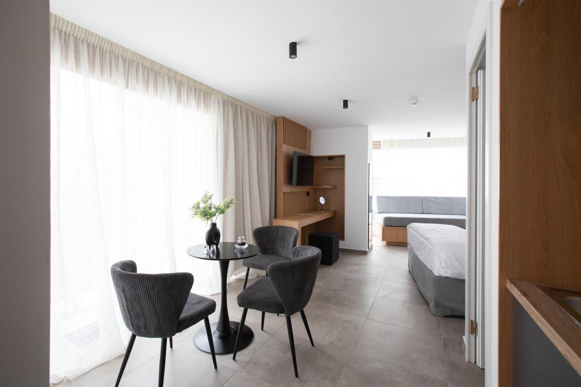 Griffin Suites Ираклион Экстерьер фото