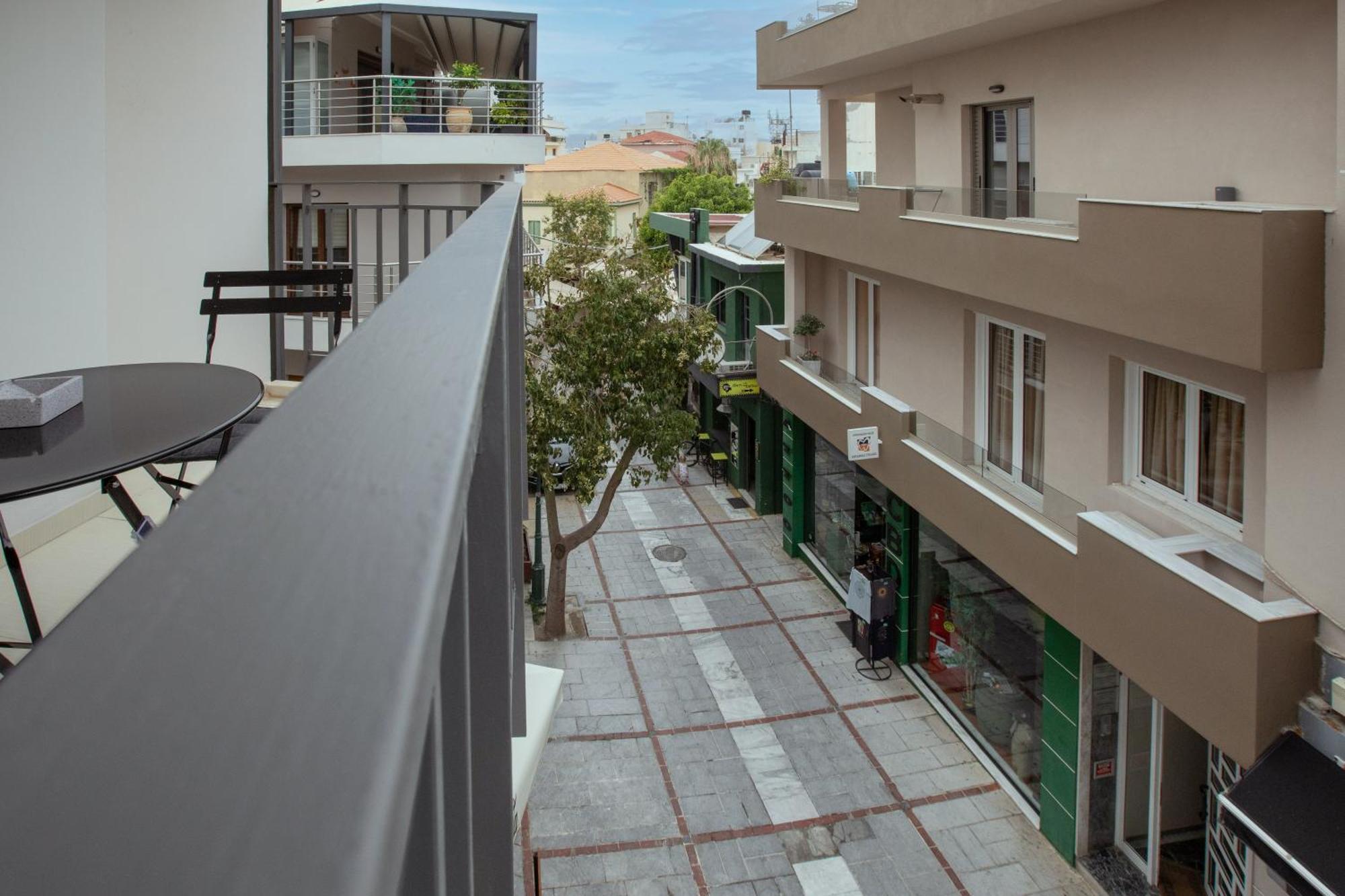 Griffin Suites Ираклион Экстерьер фото